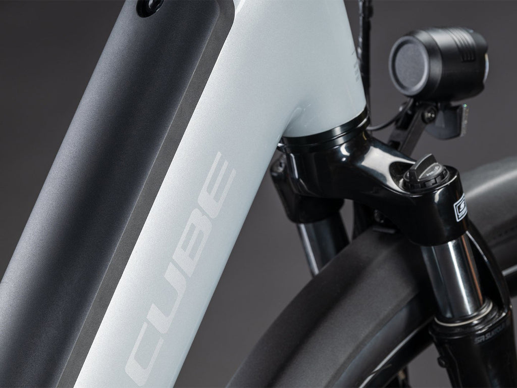 Cube Supreme Hybrid Comfort One 600 Dames